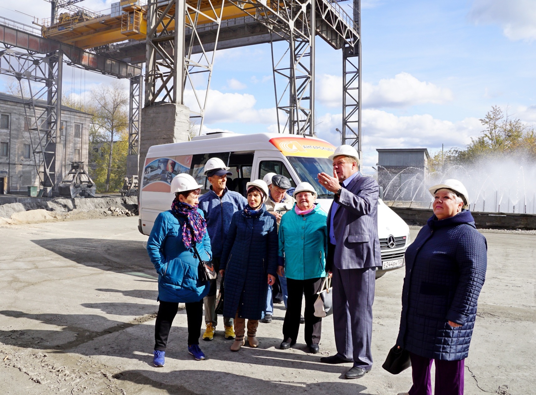 «Ангарскцемент» организовал мероприятия для ветеранов производства в честь Дня пожилого человека