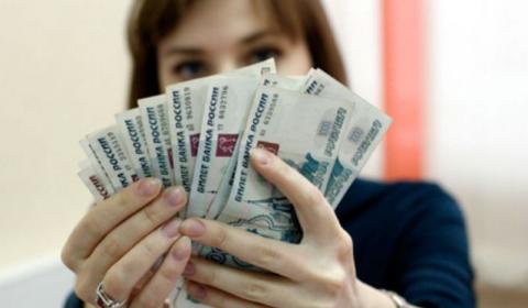 ВТБ: новое повышение ключевой ставки «добавит» рынку депозитов минимум 100 млрд рублей