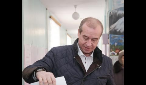 В настоящее время явка избирателей на выборы Президента РФ в Иркутской области составила 20,55%