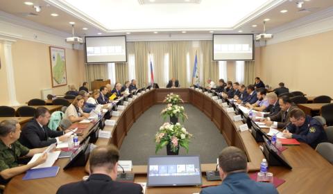 Обеспечить безопасность во время единого дня голосования 9 сентября призвал губернатор Сергей Левченко