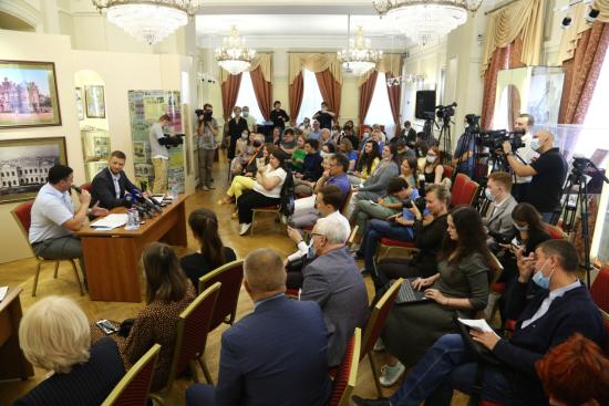 Дума и мэрия Иркутска «зарыли топор войны» и работают вместе
