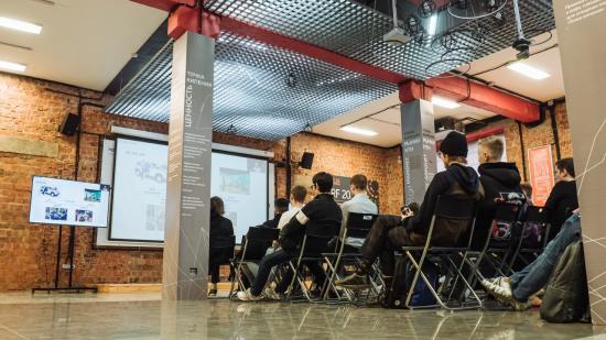 Эксперты отрасли рассказали студентам Академии IT компании En+ Group об использовании технологии VR в промышленности