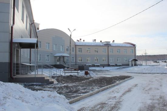 Делегация минздрава посетила новый больничный комплекс в поселке Кутулик