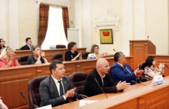 Центр станет многопрофильной площадкой для организации мероприятий по развитию волонтерского движения молодежи двух стран, проведения научных семинаров и конференций с участием ведущих российских и монгольских ученых Ресурсный центр российско-монгольского сотрудничества открылся в Иркутске