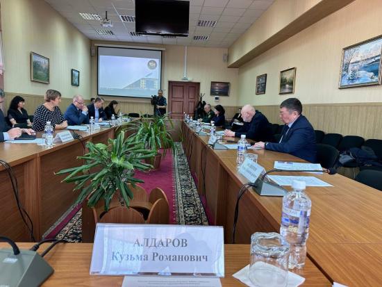 Депутаты ЗС: Для защиты сибирских лесов от шелкопряда нужны новые научные разработки