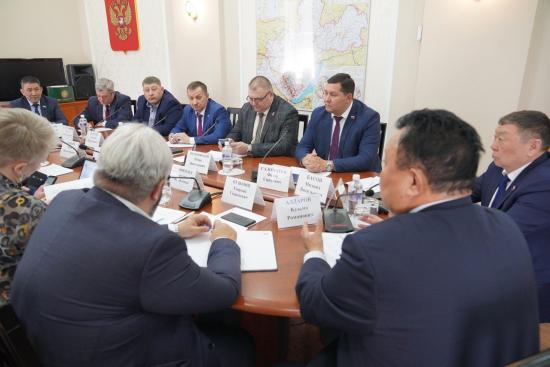 Почти 8 млрд рублей намерены привлечь власти Иркутской области и Республики Саха (Якутия) на оздоровление бассейна реки Лена