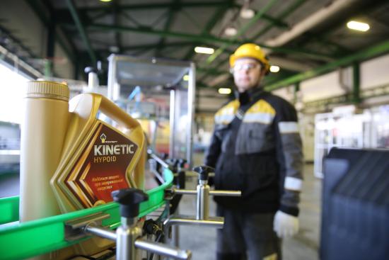 12 видов продукции АНХК вошли в число призёров федерального этапа конкурса «100 Лучших товаров России»
