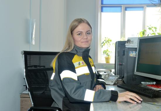 Работник АНХК представил прорывные топливные технологии на Международной конференции по химии