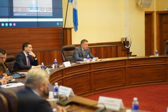 Правительство Иркутской области установило запрет на принятие новых расходных обязательств, кроме первоочередных расходов