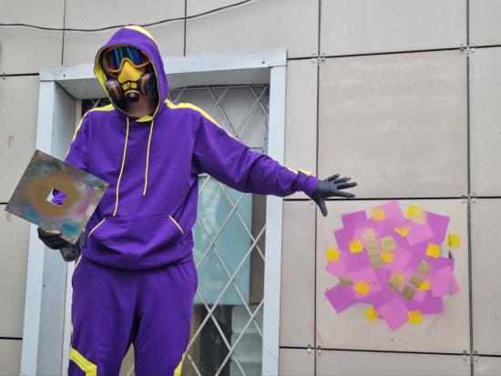 В Иркутске ART-патрули закрашивают рекламу запрещенных веществ и обсценную лексику