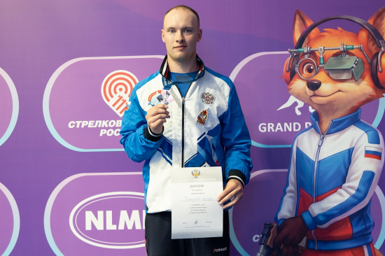 Иркутянин Артём Черноусов завоевал четыре медали на чемпионате России и этапе Кубка России по пулевой стрельбе