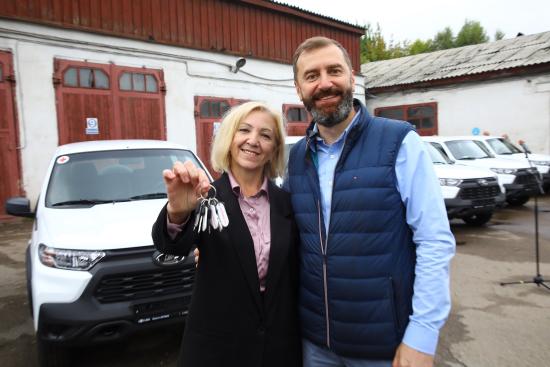 Больницы Приангарья получили новые автомобили