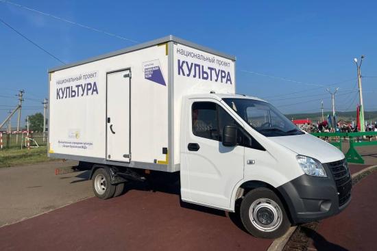 Передвижной культурный центр будет работать в Эхирит-Булагатском районе