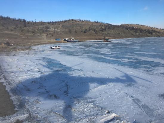 Три происшествия случилось на льду водных объектов в Иркутской области за выходные