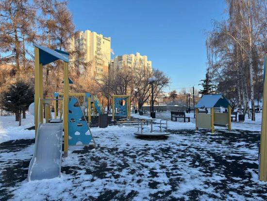 Пять общественных пространств в Иркутске благоустроили при поддержке Эн+