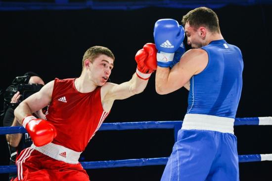 В Иркутске проходит чемпионат Сибири по боксу среди мужчин