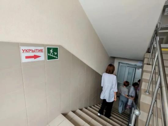 В больницах сибирского города проверили готовность к атакам БПЛА и пожарам