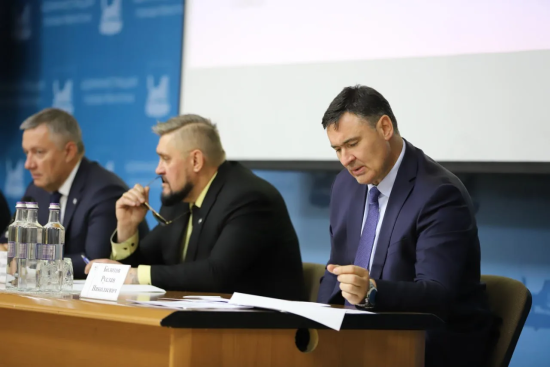 Мэр Иркутска Руслан Болотов принял участие в заседании АМО