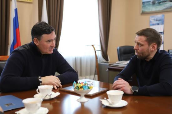 Развитие армейского рукопашного боя обсудили в администрации Иркутска