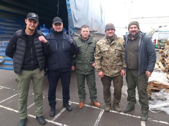 Мэр Иркутска Руслан Болотов передал гуманитарную помощь в зону СВО