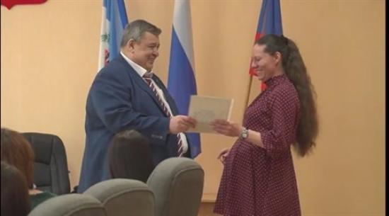 Сертификаты на покупку жилья получили 28 молодых семей Саянска