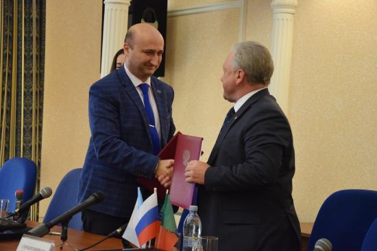 Администрация Братска и БрГУ подписали соглашение о сотрудничестве