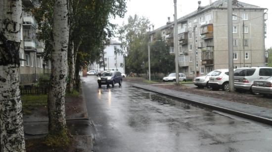 В Братске благоустроили самую большую в городе придомовую территорию