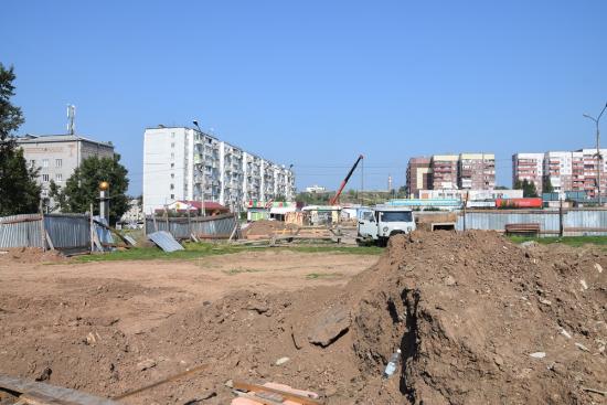 Общественную территорию благоустраивают в братском Гидростроителе