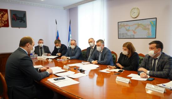 Ремонт дорог и строительство соцобъектов в Братском районе обсудили на встрече мэр территории и губернатор Иркутской области