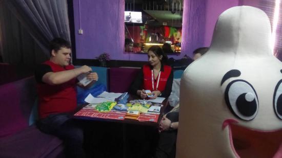 Центр СПИД напомнил о профилактике ВИЧ ко Дню всех влюбленных