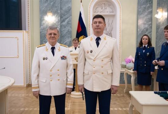 Прокурору Иркутской области Александру Воронину присвоен классный чин и вручена высокая награда