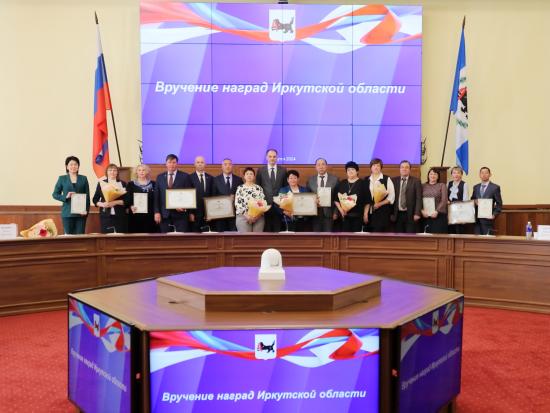 Представителей муниципалитетов Иркутской области отметили грамотами и благодарностями Губернатора в честь Дня местного самоуправления