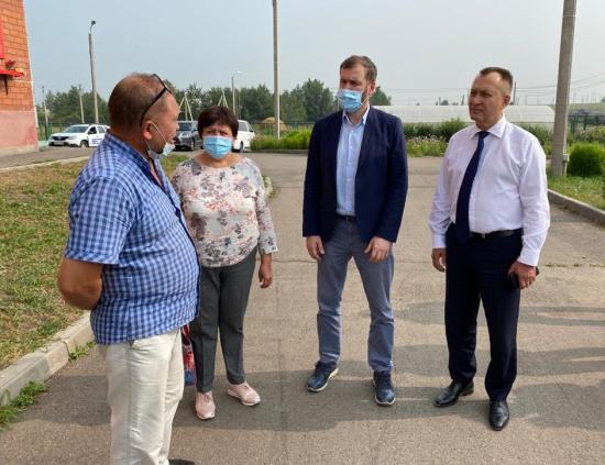 Депутаты Заксобрания Иркутской области проверили готовность школ Качугского района к учебному году в условиях пандемии