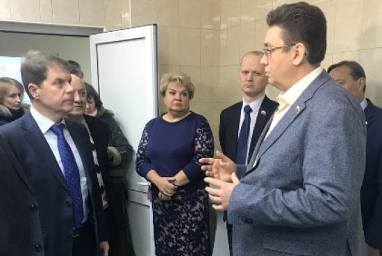 Поликлинику в поселке Мегет и Центр реабилитации при детской клинической больнице в Ангарске посетили депутаты ЗС Депутаты посетили поликлинику и реабилитационный центр в Ангарске в рамках парламентского контроля