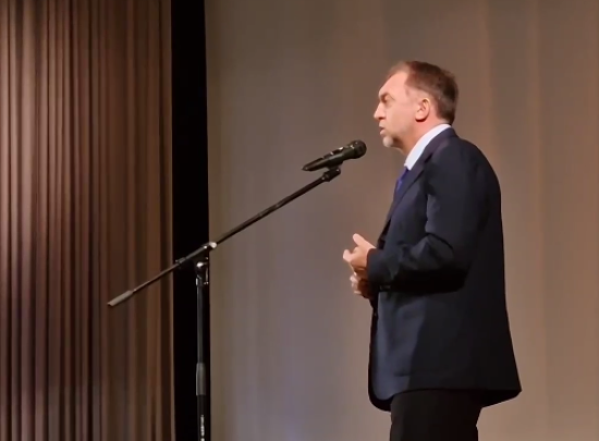 На встрече с выпускниками МГУ Олег Дерипаска рассказал о перспективах для молодых специалистов
