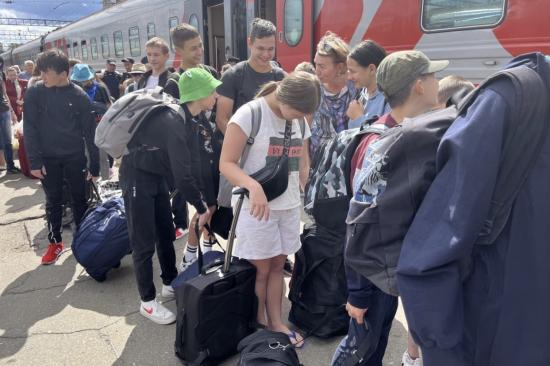 Дети из Донецкой Народной Республики проведут остаток лета на Байкале