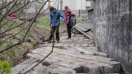 Строительство детской школы искусств на 450 мест было начато в Слюдянке еще в 1995 году Недостроенное здание школы искусств в Слюдянке законсервируют