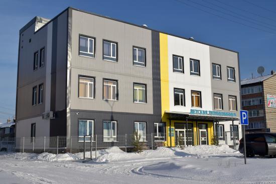 Новую детскую поликлинику Тулуна посетили 7 тысяч пациентов
