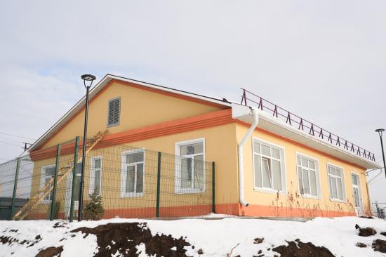 Капремонт здания Детской школы искусств завершат в селе Урик к концу года