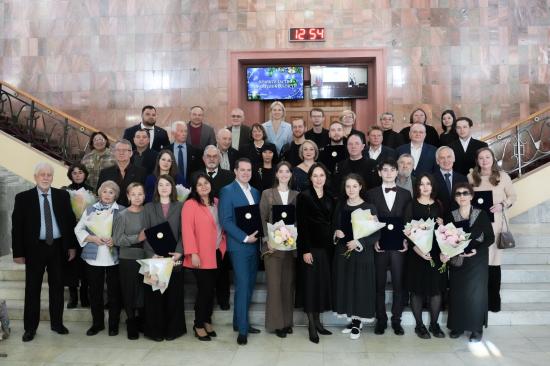 Деятелей культуры и искусства наградили в Иркутской области