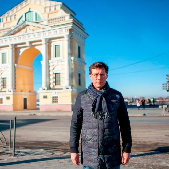 Эдуард Дикунов обратился к губернатору Иркутской области с просьбой спасти для иркутян казармы ИВВАИУ