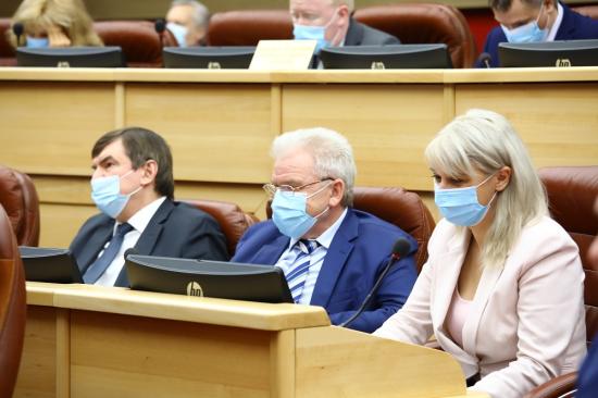 Депутаты ЗС утвердили дополнительное соглашение о реструктуризации бюджетных кредитов Иркутской области