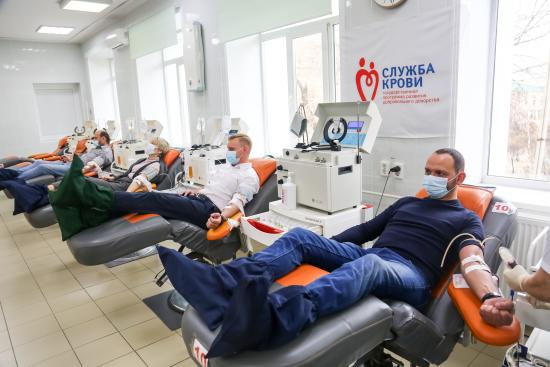 Депутаты Думы Иркутска стали донорами крови