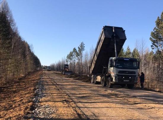 Дорогу на «Золотые пески» в Нукутском районе отремонтируют до конца года