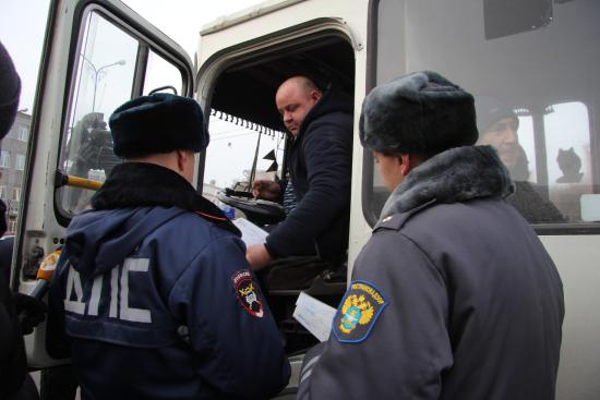 Более 700 нарушений масочного режима и саннорм выявили в общественном транспорте Иркутска