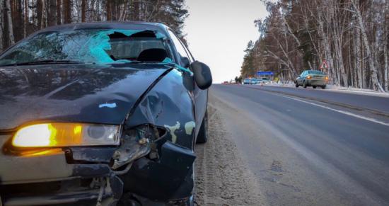 Пожилая женщина погибла под колесами автомобиля на Александровском тракте