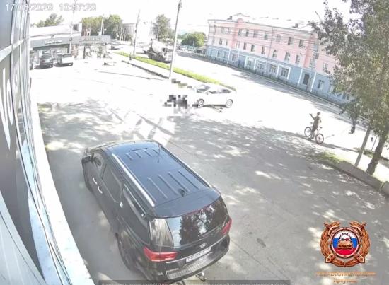 Семилетняя девочка пострадала в ДТП в Иркутске с участие электросамоката