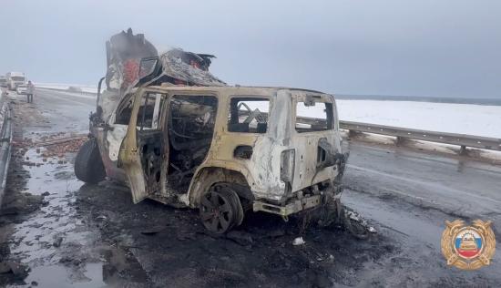 Родители и двое детей погибли в ДТП в Усольском районе, третий ребенок выжил