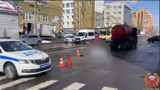 Водовоз в Иркутске насмерть сбил в зоне пешеходного перехода пенсионерку