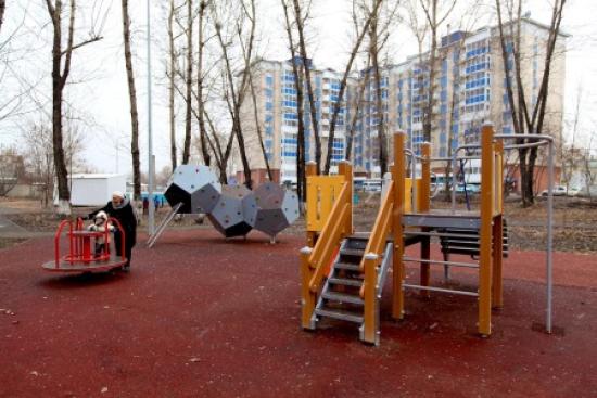 В Иркутске почти полностью завершили благоустройство дворов